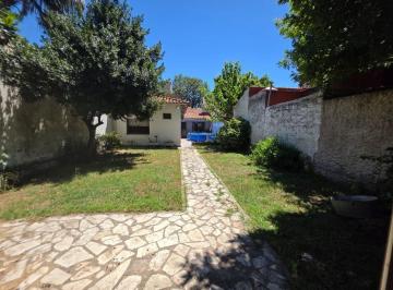 Casa · 190m² · 4 Ambientes · 2 Cocheras · Venta Casa 4 Ambientes Quincho Jardin Lugano