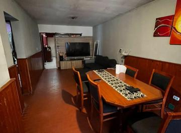 Casa de 4 ambientes, Cipolletti · Vende Casa en 1200 Viviendas