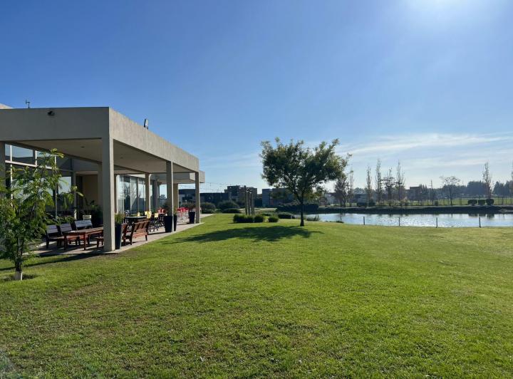 Terreno · 650m²