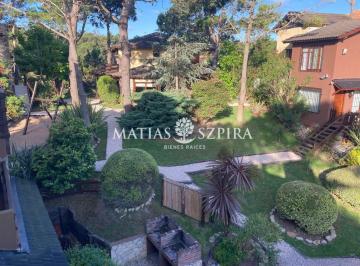 Hotel · 2250m² · Venta Complejo Turístico en Las Gaviotas, Buenos Aires Costa Atlantica.