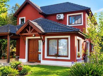 Casa · 200m² · 4 Ambientes · 2 Cocheras · Casa en Alquiler Anual en Country Banco Provincia
