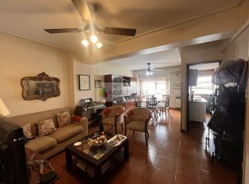 Departamento · 81m² · 5 Ambientes · Departamento de 3 Dorm. en Venta