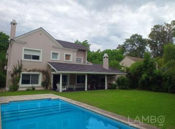 Casa · 220m² · 4 Ambientes · Alquiler Temporario Altos del Golf