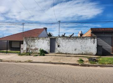 Casa · 60m² · 2 Ambientes · Venta Lote 433 m² con Casa a Reciclar Juramento