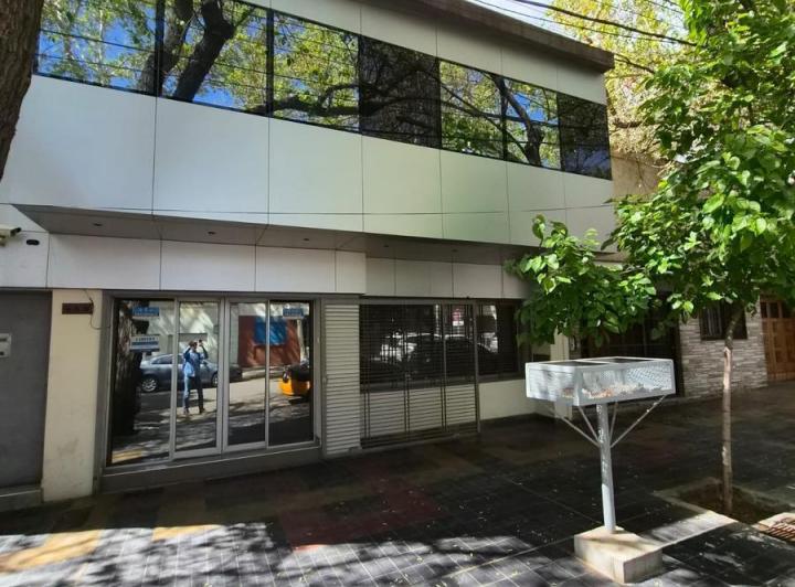 Oficina comercial · 433m²