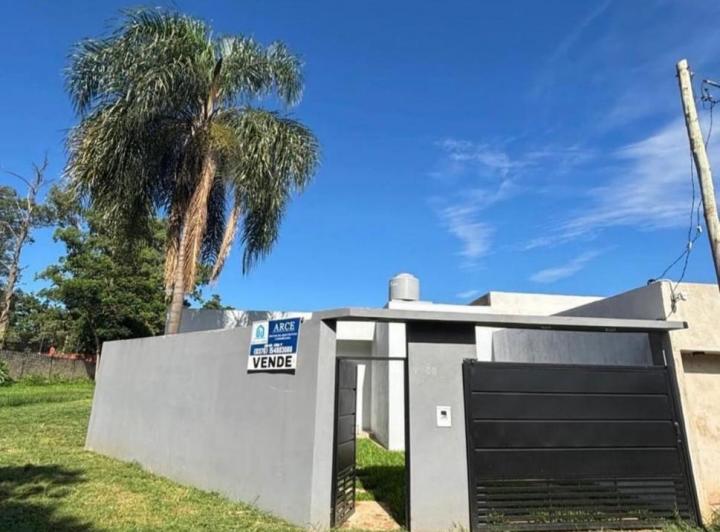 Casa · 72m² · 2 Dormitorios · 1 Cochera