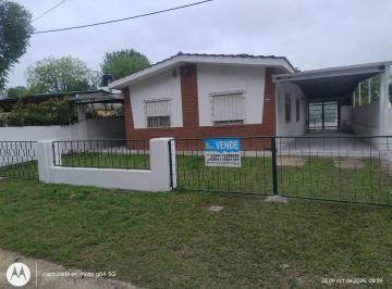 Casa · 182m² · 8 Ambientes · 4 Cocheras · Rossi Bienes Raices Vende Casa en Cosquin