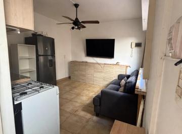 PH · 30m² · 2 Ambientes · Alquilo Floresta Norte PH 2amb. con Patio