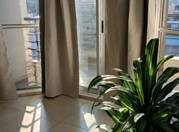 Departamento · 36m² · 1 Ambiente · 1 Cochera · Impecable Monoambiente Divisible con Balcón Al Frente Apto Profesional Cochera Optativa