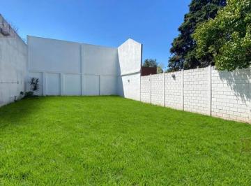 Casa · 133m² · 4 Ambientes · 1 Cochera · Casa Venta Lote Propio Jose Leon Suarez