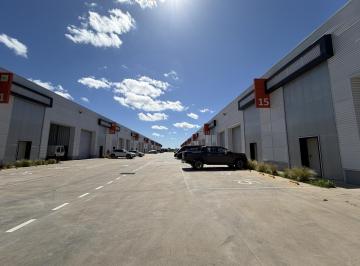 Depósito · 205m² · 2 Cocheras · Depósito en Venta, Arbox, Parque Industrial, Benavidez