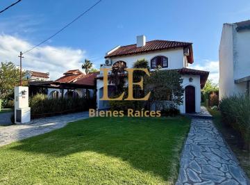 Casa · 185m² · 5 Ambientes · 3 Cocheras · Venta Casa en Aranjuez Country Club Apto Credito