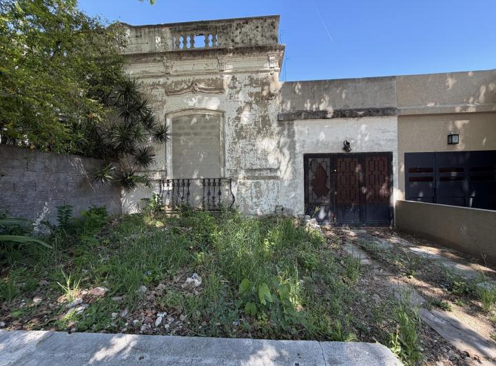 Casa · 105m² · 4 Ambientes · 1 Cochera