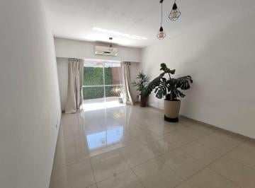 Departamento · 33m² · 1 Ambiente · Venta de Monoambiente con Patio en Ballester Centr