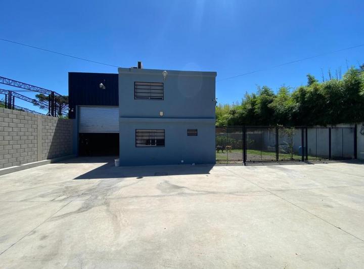 Bodega-Galpón · 340m² · 3 Ambientes