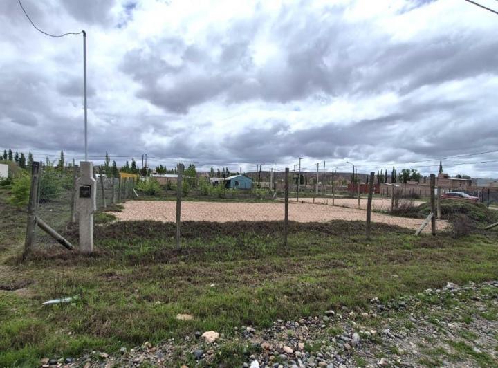Terreno · 303m²