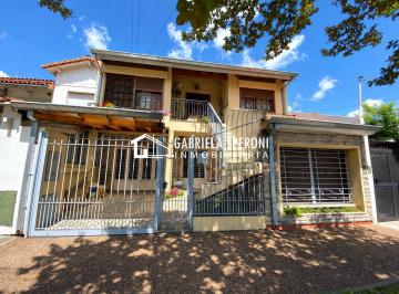 Casa · 337m² · 6 Ambientes · 2 Cocheras · Casa 6 Ambientes Venta Banfield