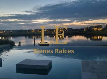 Casa · 320m² · 7 Ambientes · 4 Cocheras · Casa en Alquiler Anual en El Naudir Al Rio
