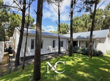 Casa · 160m² · 5 Ambientes · Casa en Venta en Costa Esmeralda a m del Mar