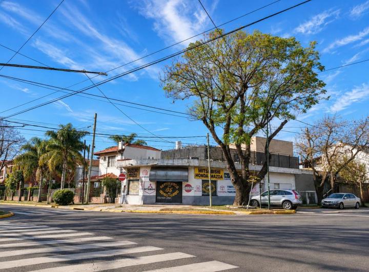 Terreno · 220m²