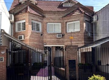 Casa de 4 ambientes, Vicente López · Dúplex 4 Amb. con Jardín, Parrilla y Playroom - Chacabuco 724, Florida.