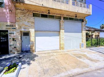 Depósito · 260m² · 2 Ambientes · 10 Cocheras · Depósito de 260 m² en Morón Sur a Una Cuadra de Av Rivadavia con Doble Cortina y Lugar Para 10 Autos