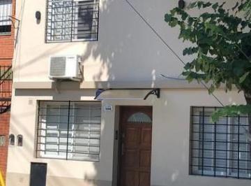 PH · 120m² · 5 Ambientes · 1 Cochera · PH Tipo Cassa en Florida, Jardin, Lavadero y Cochera
