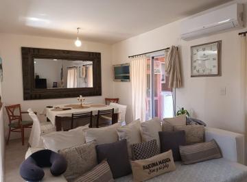 Casa · 69m² · 2 Ambientes · 1 Cochera · Casa C/ Jardin Dorm C/ Vestidor Pilar Apto Credito