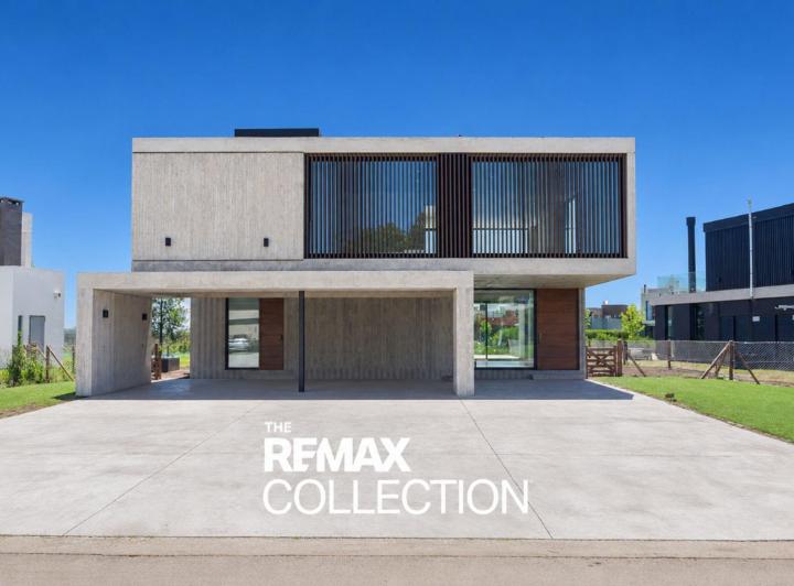 Casa · 330m² · 4 Ambientes · 2 Cocheras