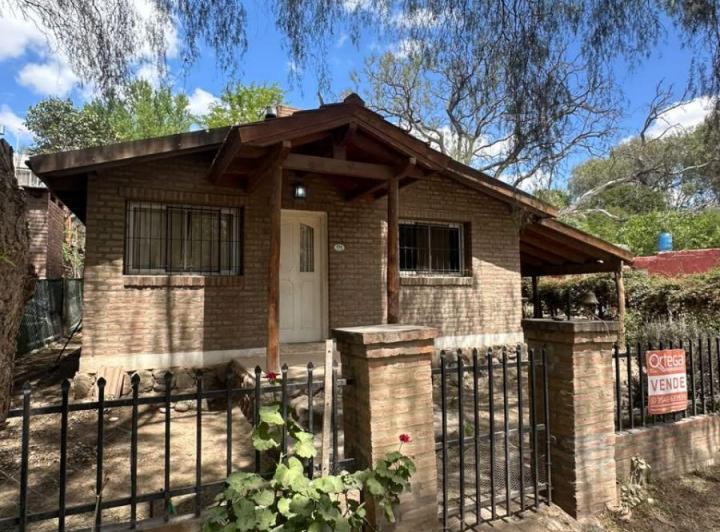Casa · 82m² · 5 Ambientes · 1 Cochera