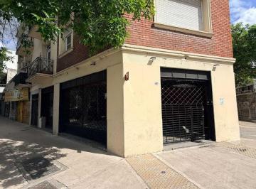 Local comercial · 72m² · 1 Cochera · Alquiler Comercial Local Esquina - 72 m. Chacarita