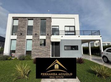 Casa de 4 ambientes, Ezeiza · Casa en Venta en Lares de Canning