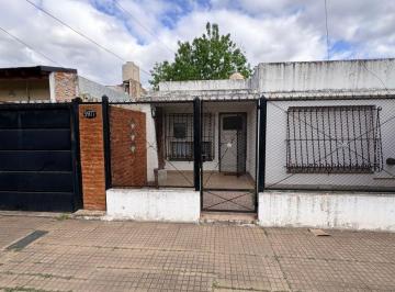 Casa 311m² Venta San José · Casa de 3 Ambientes en Venta en Temperley
