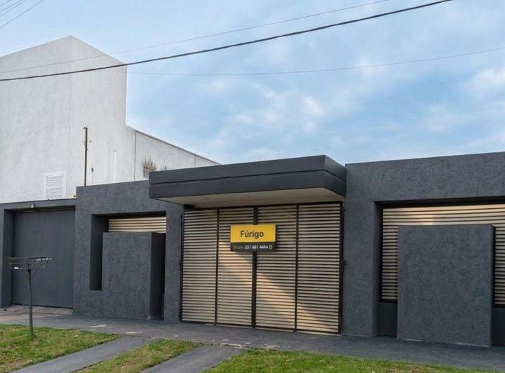 Casa · 103m² · 2 Dormitorios · 1 Cochera