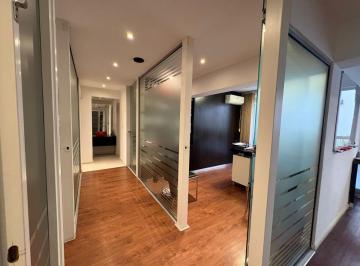 Oficina comercial · 95m² · 4 Ambientes · 1 Cochera · Oficina con Cochera en Venta en Ituzaingo E Italia, Rosario