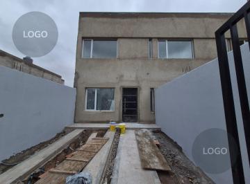 PH · 150m² · 3 Ambientes · En Venta | PH en Pozo | 2 Dorm. | Barrio Perticone | Centenario