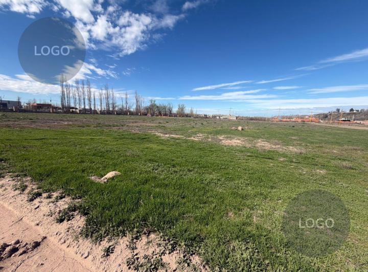Terreno · 402m²