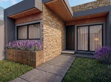PH · 180m² · 3 Ambientes · 1 Cochera · En Venta | en Pozo | PH de 2 Dorm. | B° Los Llanos | Plottier