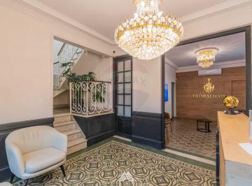Casa · 186m² · 8 Ambientes · 1 Cochera · Venta Casa en PH Punta Carretas con Garaje