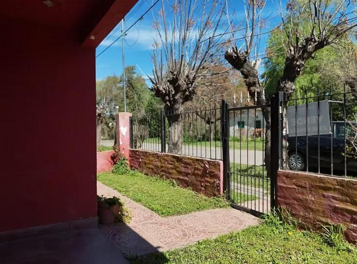 Casa · 65m² · 3 Ambientes · 1 Cochera