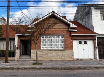 PH · 78m² · 3 Ambientes · 1 Cochera · Alquiler por 24 Meses | Chalet en PH Al Frente - Chauvin
