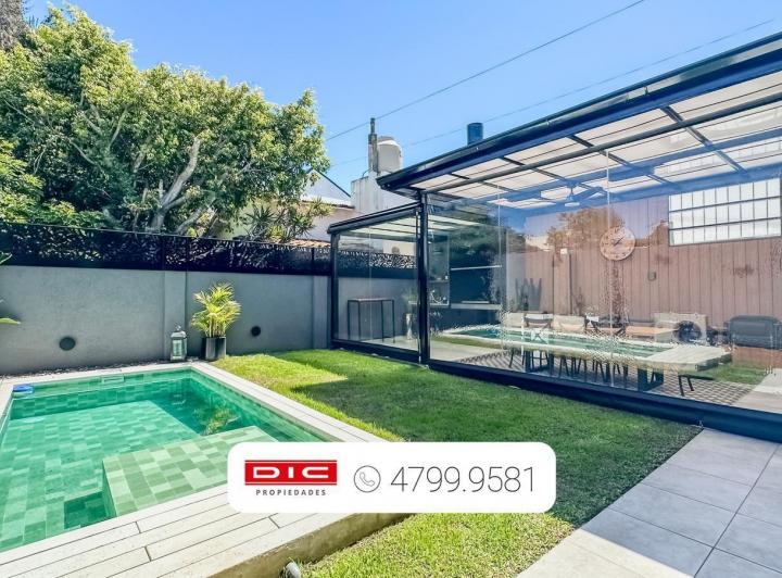 Casa · 176m² · 6 Ambientes · 2 Cocheras