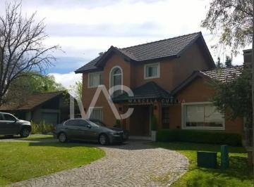 Casa · 290m² · 5 Ambientes · 3 Cocheras · Casa en Venta en Los Cardales, Exaltación de La Cruz, G. B. a. Zona Norte