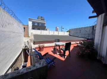 Casa · 76m² · 3 Ambientes · Venta Casa 3 Ambientes Terraza Avellaneda