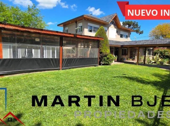 Casa · 300m² · 5 Ambientes · 1 Cochera