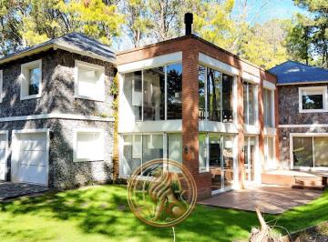 Casa · 250m² · 5 Ambientes · 1 Cochera · Venta Casa Pinamar Norte 5 Ambientes Oportunidad
