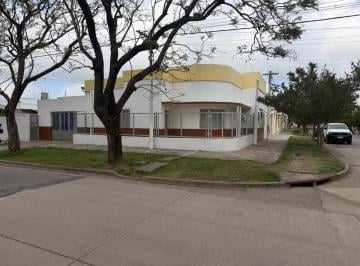 Casa · 239m² · 7 Ambientes · 1 Cochera · Venta / Casa / Apta Credito / Sunchales