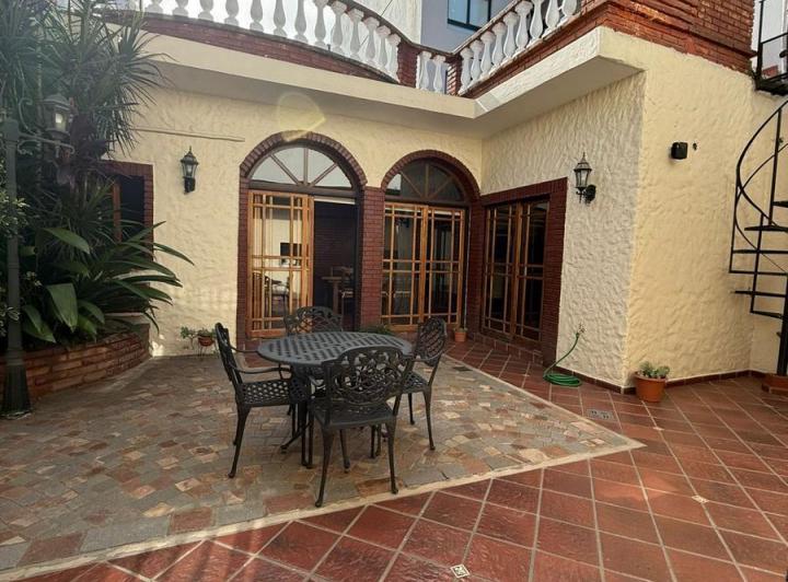 Casa · 205m² · 5 Ambientes