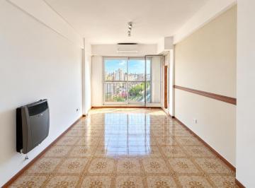 Departamento · 62m² · 4 Ambientes · Departamento 4 Amb. Venta Lanus Oeste con Baulera