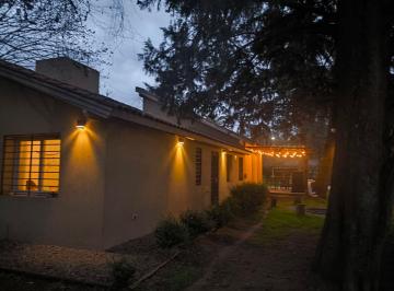 Casa de 4 ambientes, Ituzaingó · Chalet 4 Ambientes, en Venta, Parque Leloir